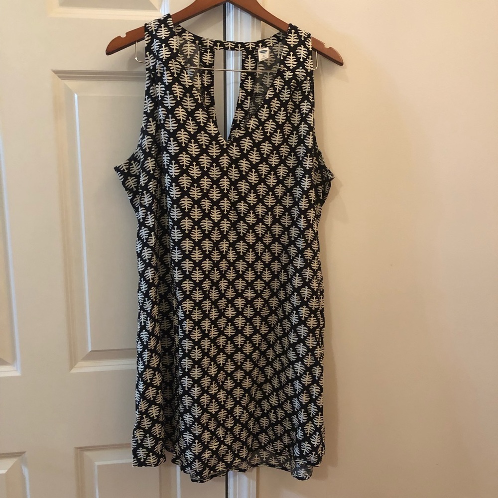 Black and White XL Dress or Cover Up Old Navy